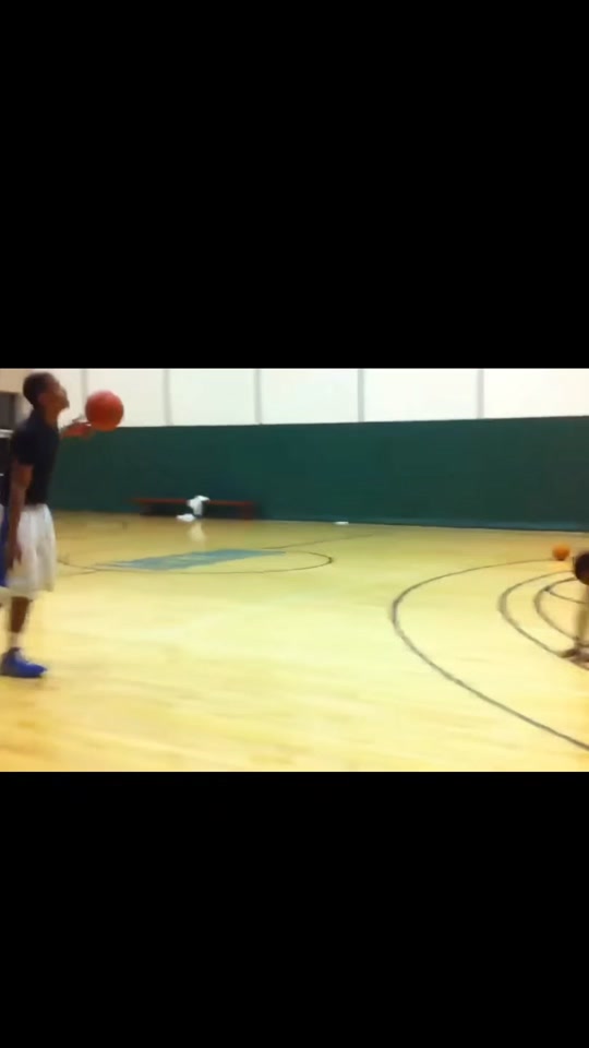 #fyp #fypシ゚viral #meme #funny #anklebreaker #basketball