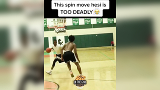 Oh my lord. @acewolf44/ig @inthegymhoops_/ig #basketball #anklebreake...