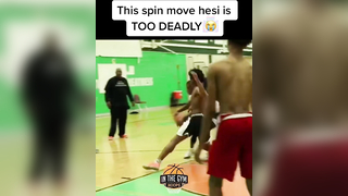 Oh my lord. @acewolf44/ig @inthegymhoops_/ig #basketball #anklebreake...
