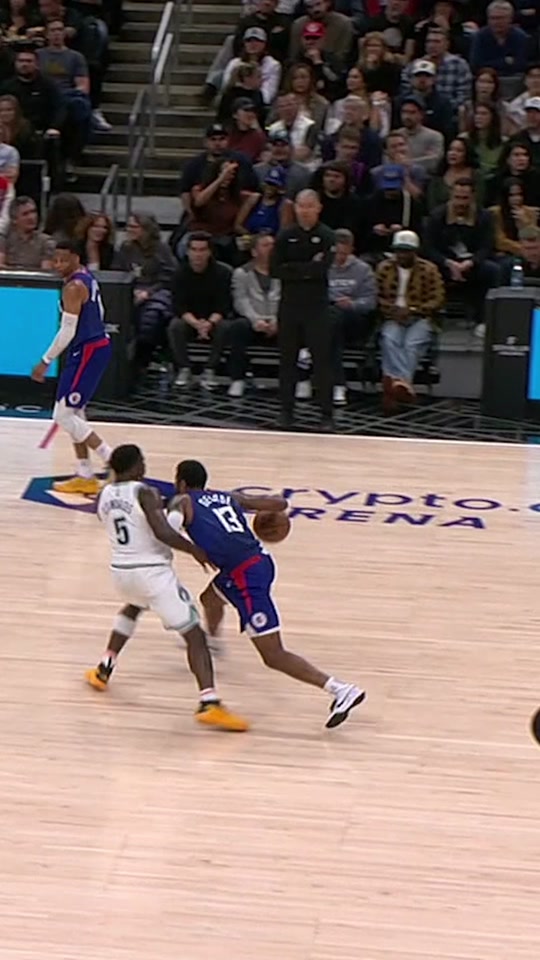 PG ankle-breaking all the way to the rim #nba #basketball #laclippers...