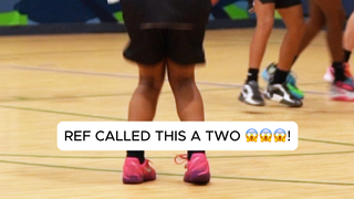 Come'on Ref! can't believe they called this a TWO! 😱😱😱