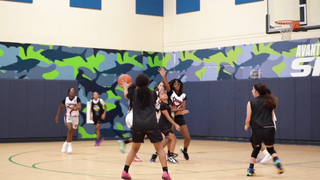 Come'on Ref! can't believe they called this a TWO! 😱😱😱