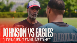 Olympic Legend Michael Johnson Drops In on Eagles Training