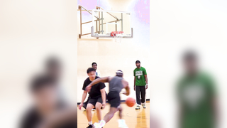 don’t be fooled by the muscles‍ #basketball #hoopersoftiktok #mi...