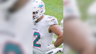 Christian Wilkins mic’d up is pure comedy#sports #nfl #nflfootbal #...
