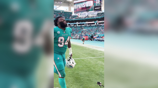 Christian Wilkins mic’d up is pure comedy#sports #nfl #nflfootbal #...