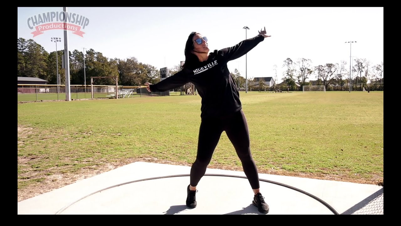 Discover how painting the sky & pulling to an imaginary bar can improve your discus mechanics!