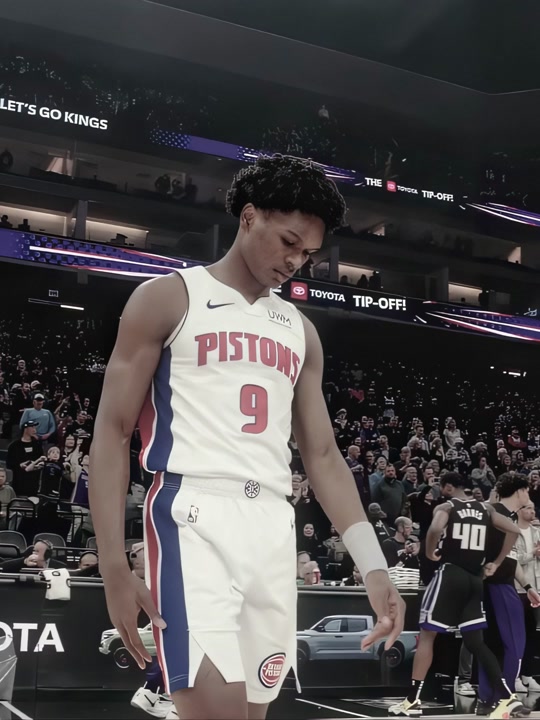 Are the Thompson Twins the next SUPERSTARS? @NBA @houstonrockets @...