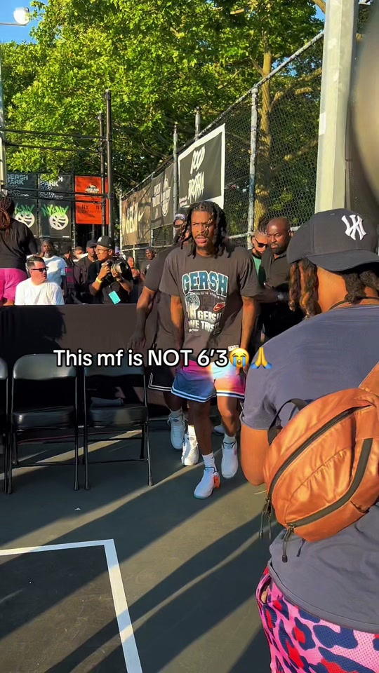 Ja Morant look short asf #jamorant#nba#basketball