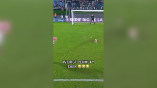 Bro then faked an injury #futbol #fail #penalty #soccer #football (...