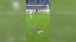 Bro then faked an injury #futbol #fail #penalty #soccer #football (...