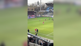 Could of let him play a bit longer @Lenny #football #fußball #funny...