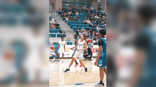 Kingston Flemings Throws Down a Poster in the First Quarter | Brennan High School (San Antonio)