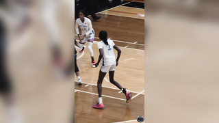 Agot Makeer just outscored IMG in the first half Makeer had 29 poi...