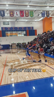 DOUBLE ANKLE BREAKER WHAT??? @Tstokes #jjcrawford #basketball #hig...