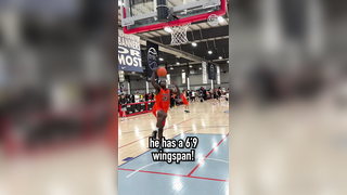 Jordan Smith’s elite two-way game was on FULL display in EYBL Session...