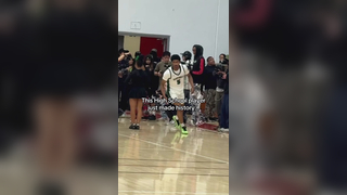 Some GOAT stuff right here #jasoncrowejr #record #basketball #high...