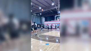Anthony Thompson like that fr. #midwest #anthonythompson #hoopers #...
