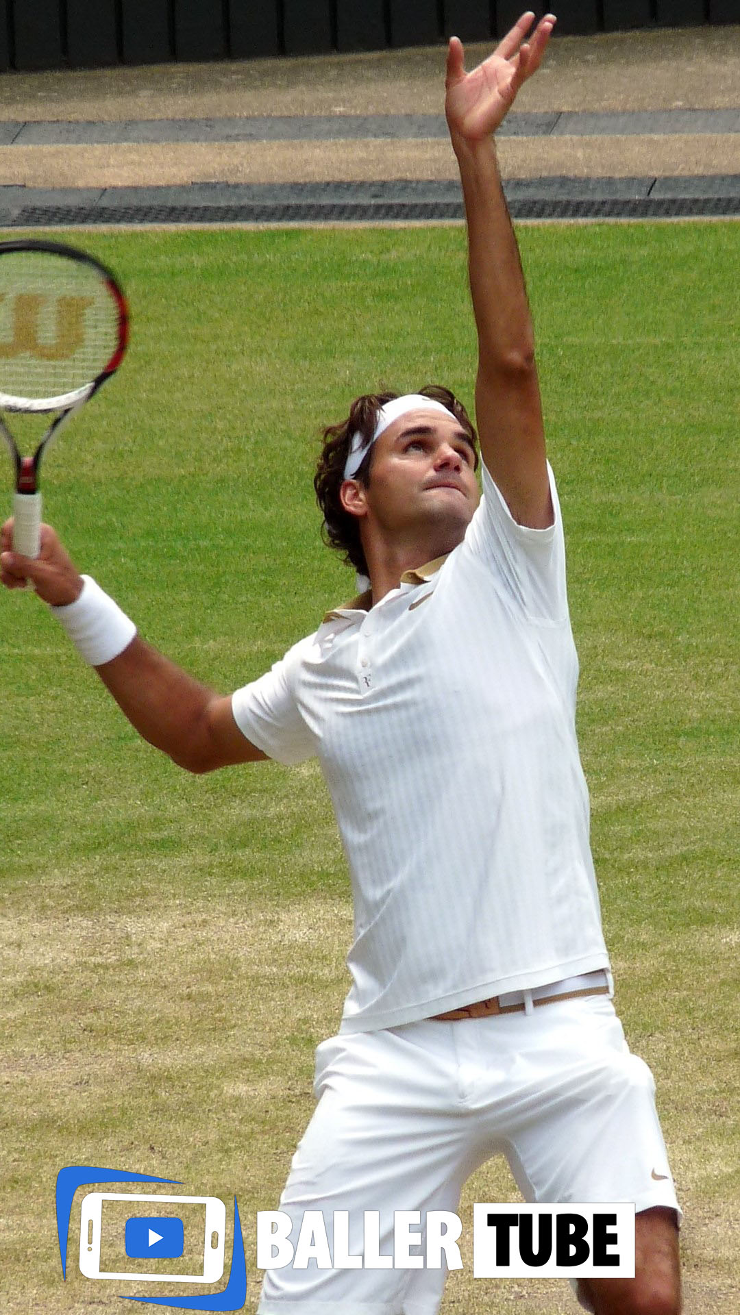 Roger Federer's Astonishing Reflexes: A Masterclass in Mind-Blowing Precision